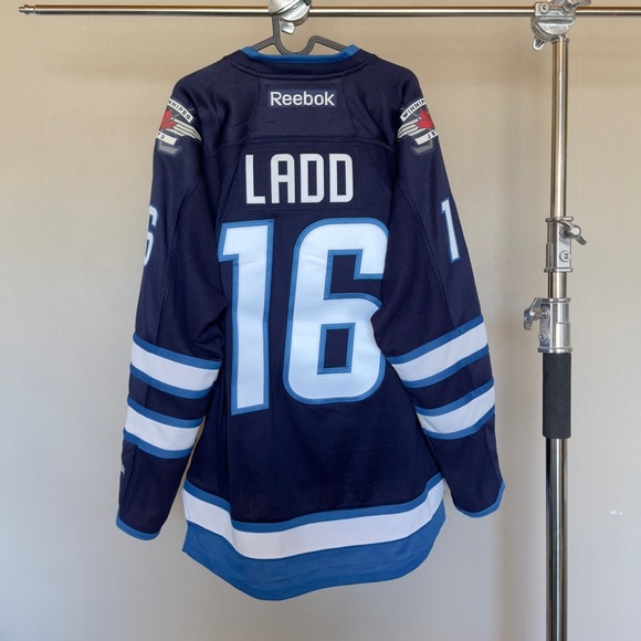 Winnipeg Jets Andrew Ladd NHL Reebok Jersey - Picture 8 of 11